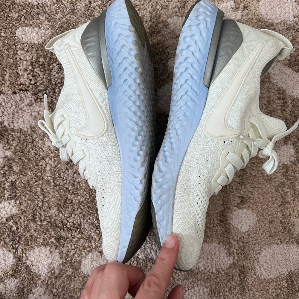 Nike Women's Cream and Gray Sneakers